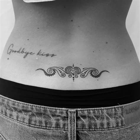 tatuajes en la espalda baja para mujer|80 ideas de Tatuajes espalda baja